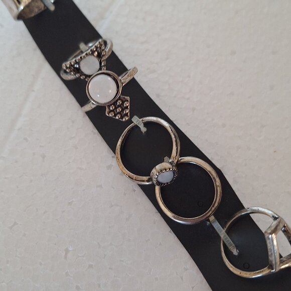 👠 5 for $25 SET OF RINGS COSTUME JEWELLERY - Picture 2 of 5